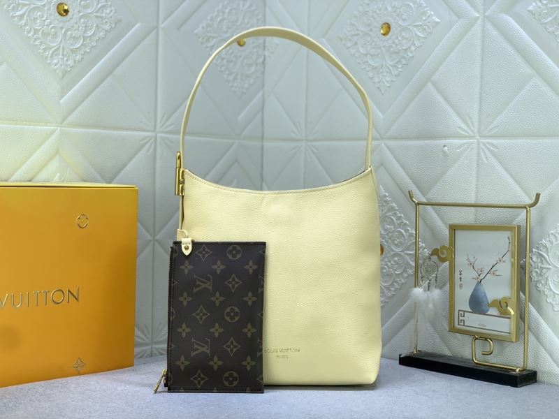 Louis Vuitton Hobo Bags